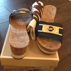 Blue no warren platform shoes